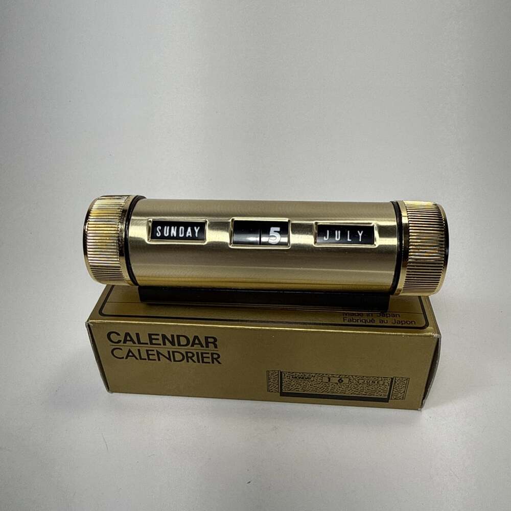 Vintage Perpetual Brass Tone Desk Top Office Calendar Cylinder New